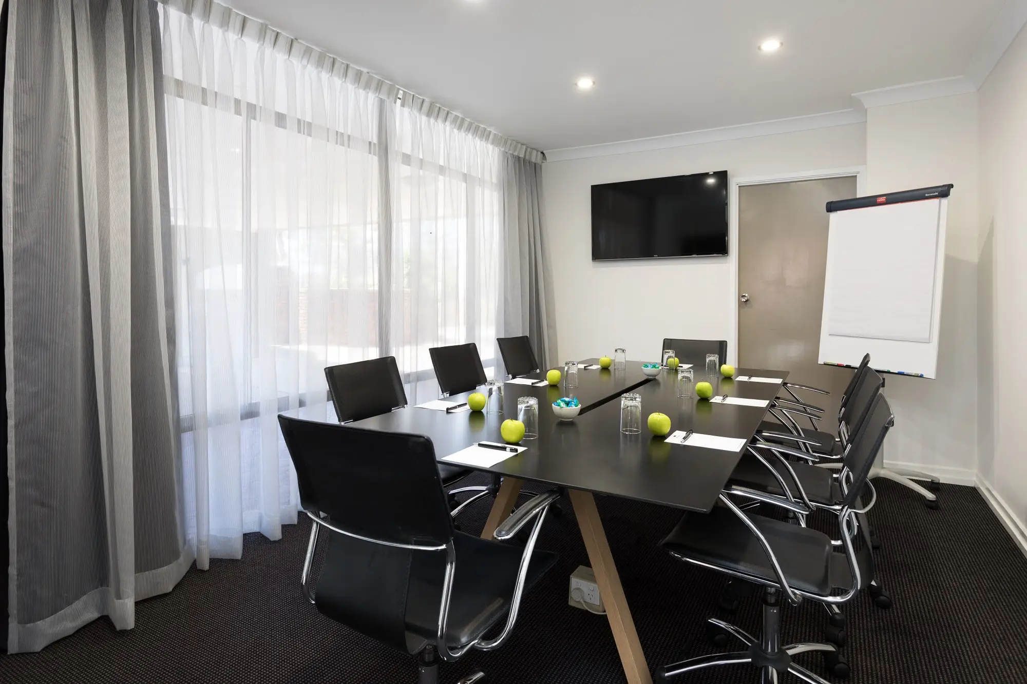 Brisbane-International-Virginia-Corporate-Meeting-Room